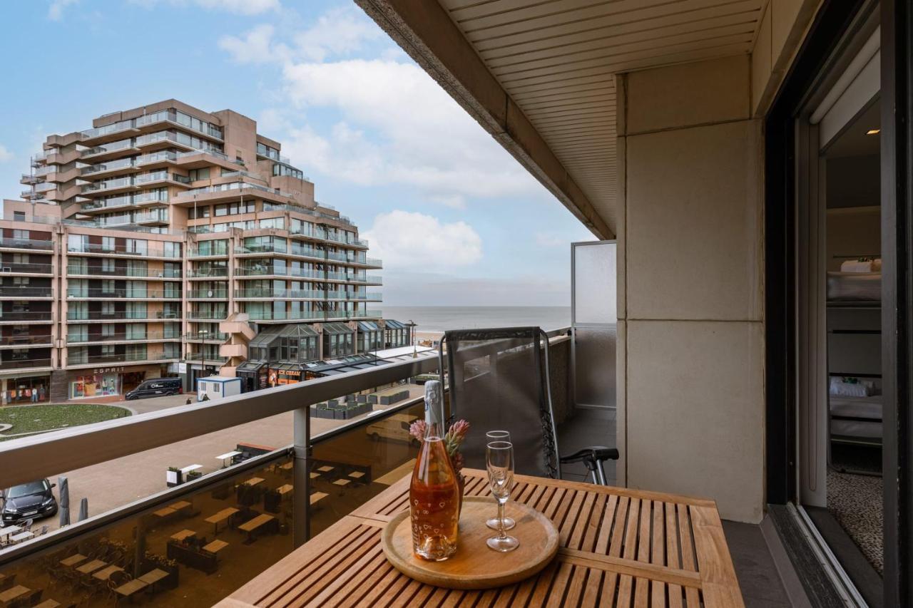 Modern Apartment In Centre Of Knokke Ngoại thất bức ảnh