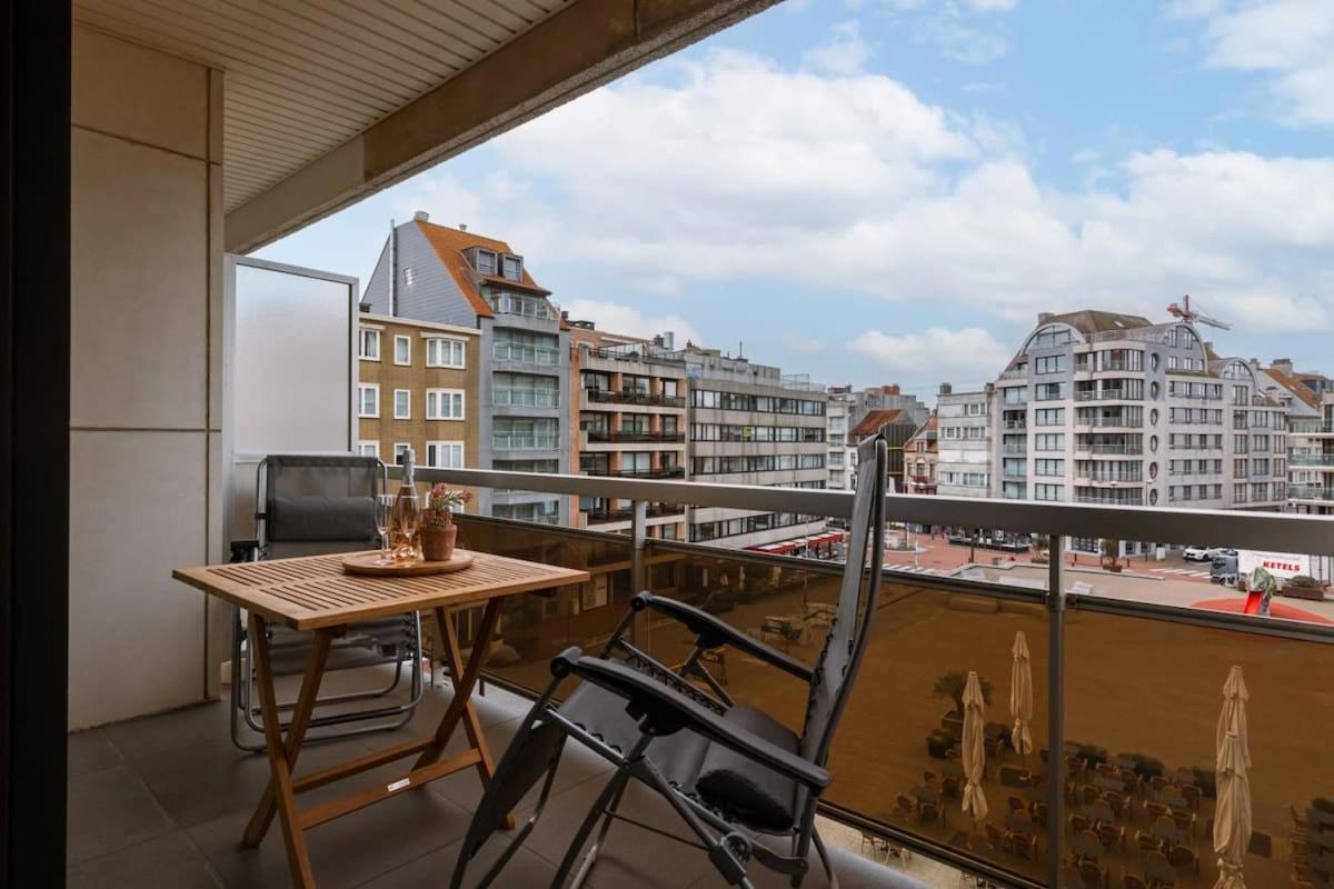 Modern Apartment In Centre Of Knokke Ngoại thất bức ảnh