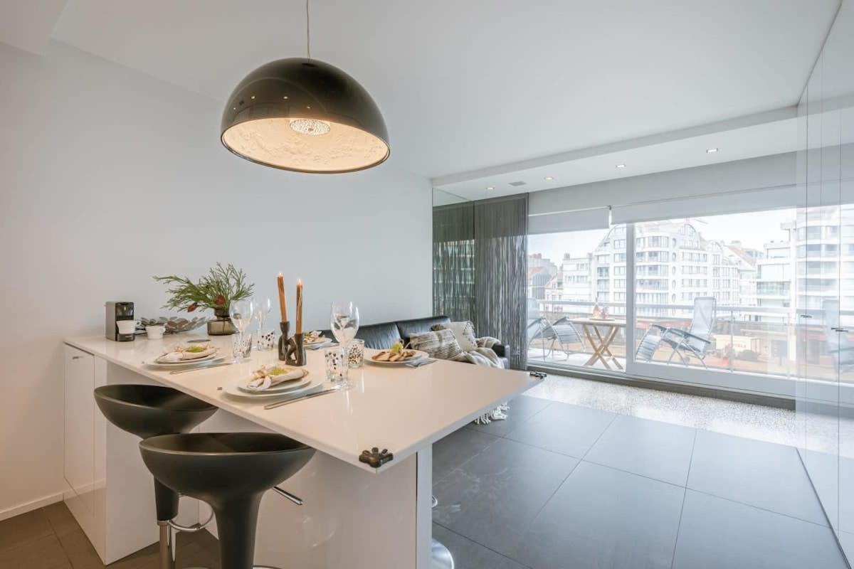 Modern Apartment In Centre Of Knokke Ngoại thất bức ảnh