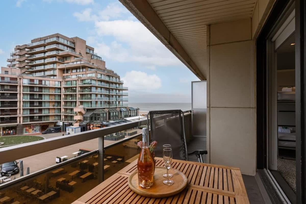 Modern Apartment In Centre Of Knokke Ngoại thất bức ảnh
